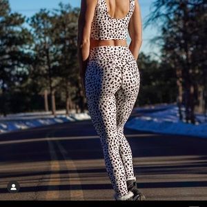 Limited Edition Balance Athletica Snow Leopard